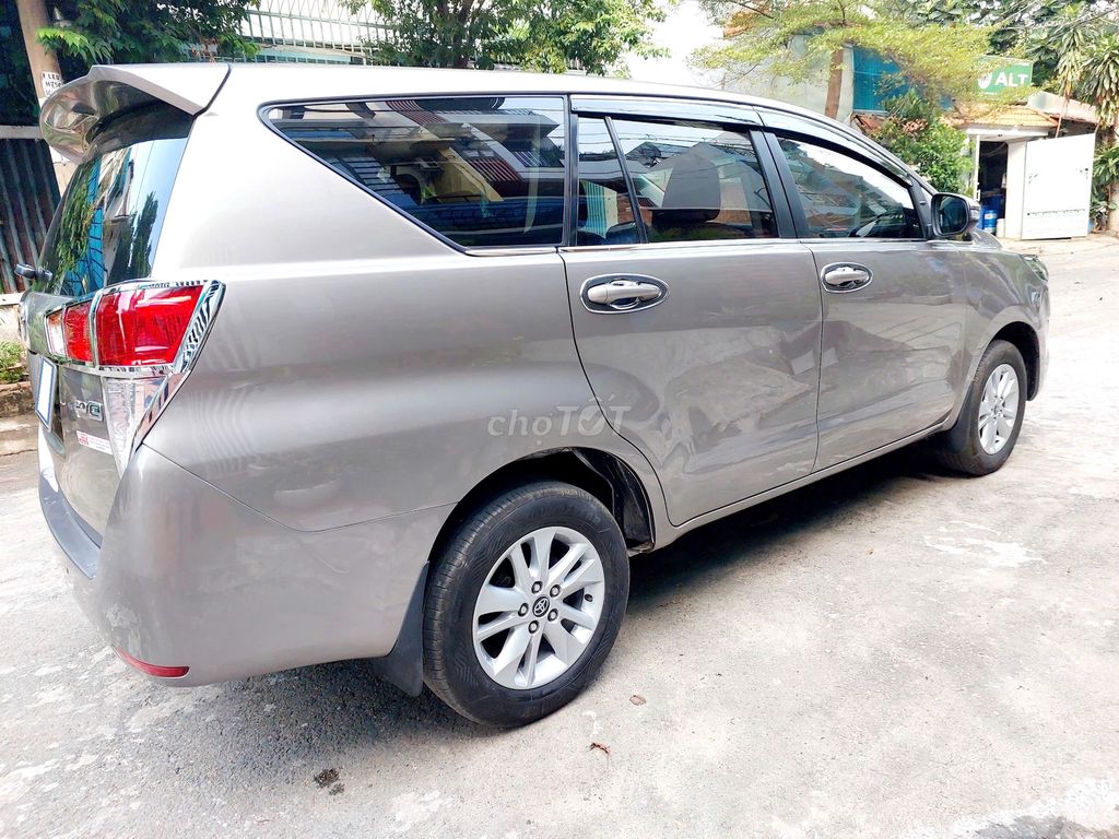 Toyota Innova 2018 2.0E - 81200 km