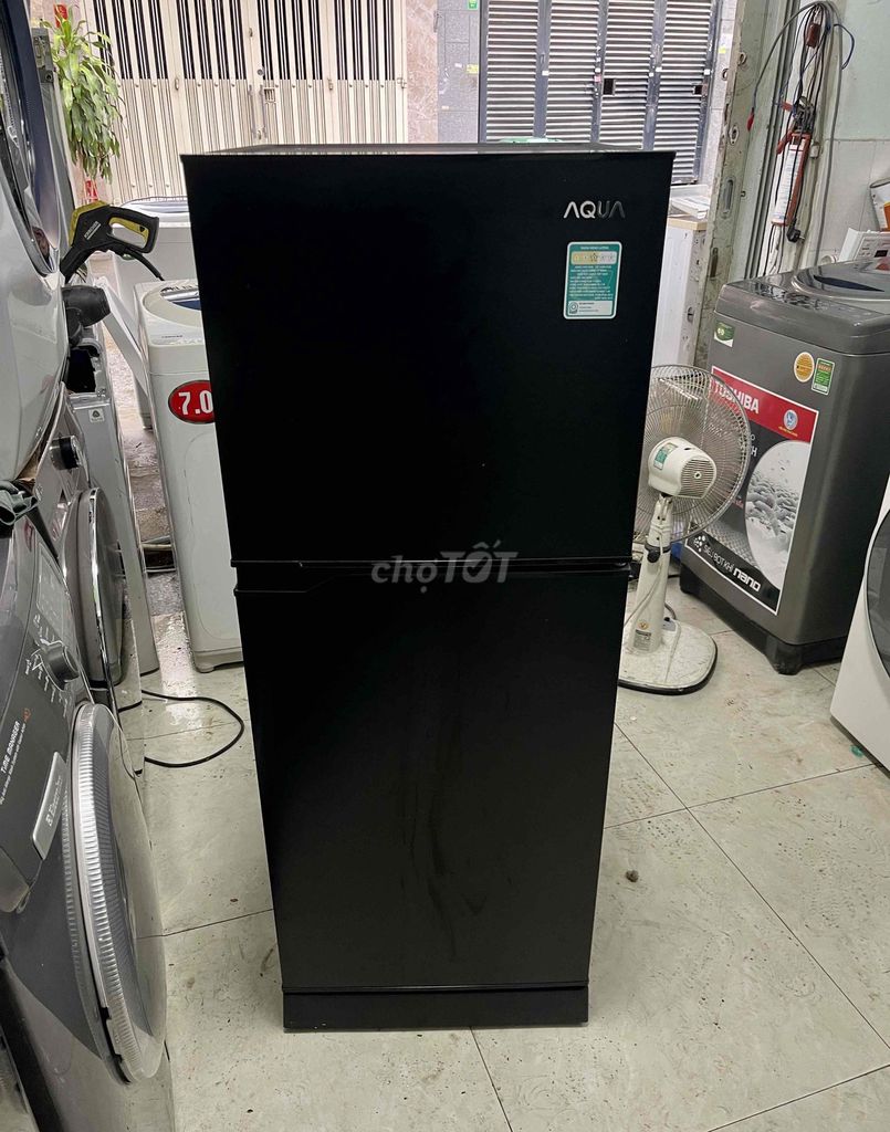 Thanh lý tủ lạnh AQUA 143L zin chạy tốt có ship. Mua bán Tủ lạnh tại Quận Bình Thạnh Tp Hồ Chí Minh được đăng bởi Quí Vũ Official hình 1