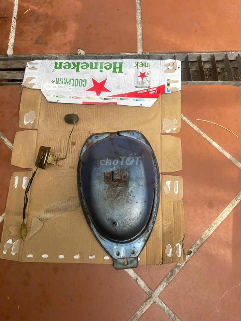 Bình xăng + báo xăng Cub 82-84. Mua bán Phụ tùng xe tại Huyện Bình Chánh Tp Hồ Chí Minh được đăng bởi Mr Ben hình 1