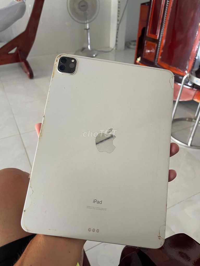 Apple iPad Pro 2020 Xám 11 inch. Mua bán Máy tính bảng tại Huyện Phú Tân An Giang được đăng bởi le long hình 1