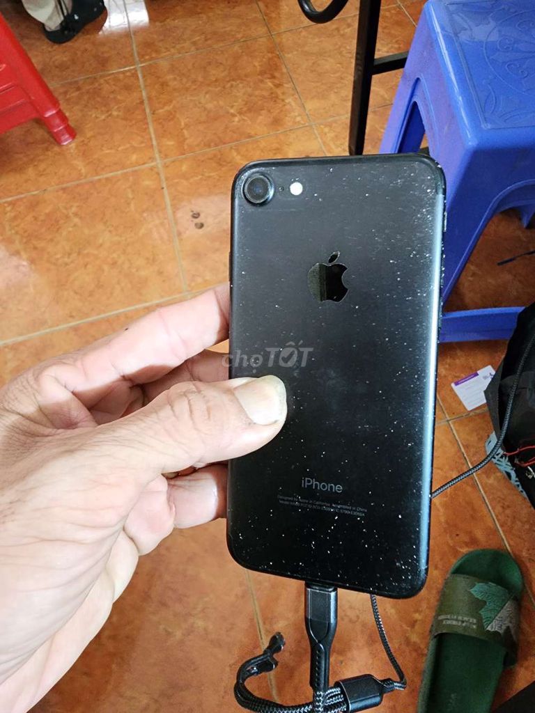 Apple iPhone 7 32GB Đen. Mua bán Điện thoại tại Quận Bình Thạnh Tp Hồ Chí Minh được đăng bởi tùng  hình 1