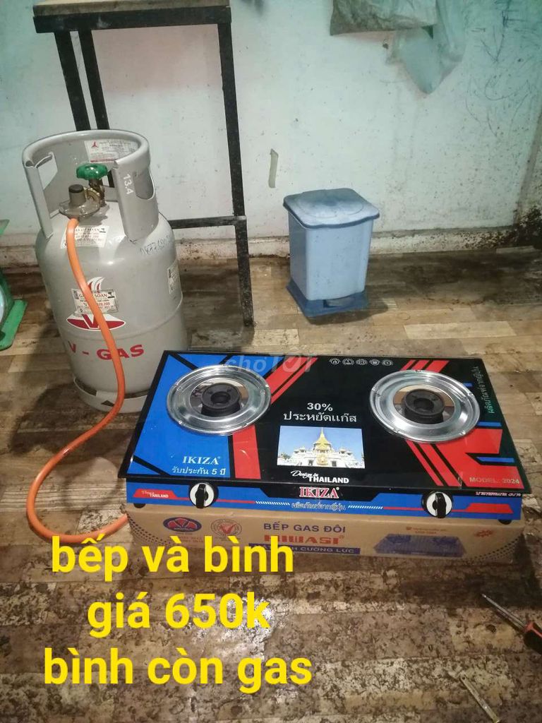 Bếp và bình giá 650k