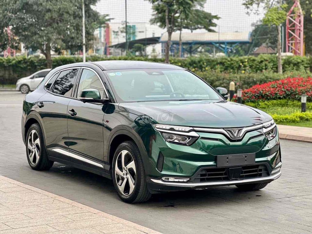 VinFast VF8 2024 S (Kèm pin) - 10 km. Mua bán Ô tô tại Quận Hoàn Kiếm Hà Nội được đăng bởi Vinfast Ocean Park Gia Lâm Hà Nội hình 3