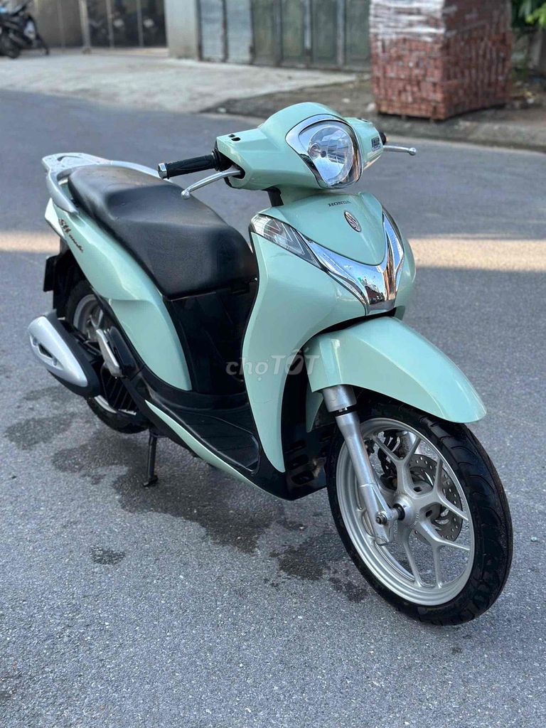 SH MODE Nguyên Bản 2016 Chất_Bảo Hành 2 Năm. Mua bán Xe máy tại Huyện Gia Lâm Hà Nội được đăng bởi Xe Máy Phúc Hưng hình 2