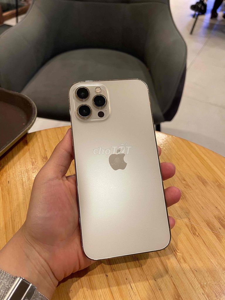 Apple iPhone 12 Pro Max 128GB Vàng Quốc tế zin. Mua bán Điện thoại tại Quận Tây Hồ Hà Nội được đăng bởi Hàn hình 1