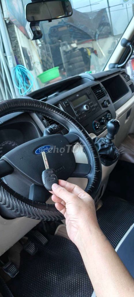 Ford Transit 16 chỗ Vàng cát. Mua bán Phương tiện khác tại Quận Long Biên Hà Nội được đăng bởi Ngô hùng hình 9