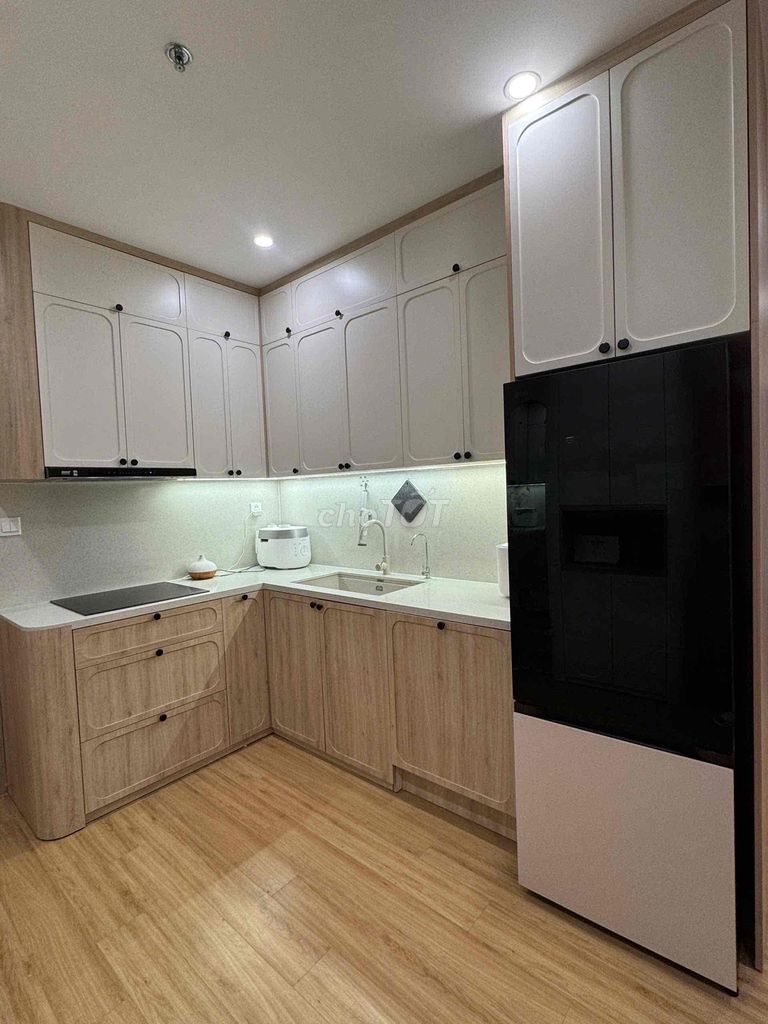 Срочно продаю 2-комнатную квартиру 55 м² в Vinhomes Smart City, полная меблировка