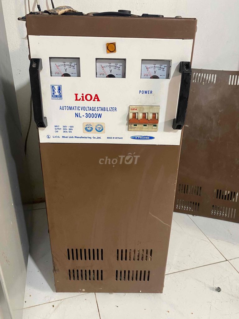 Dọn xưởng cần bán ổn áp ly oa 3000 w