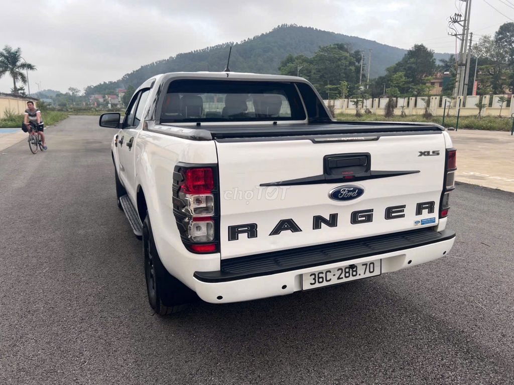 Ford Ranger 2018 XLS 2.2 4x2 AT - 95126 km. Mua bán Ô tô tại Huyện Hà Trung Thanh Hóa được đăng bởi Nguyễn đức Tuân hình 10