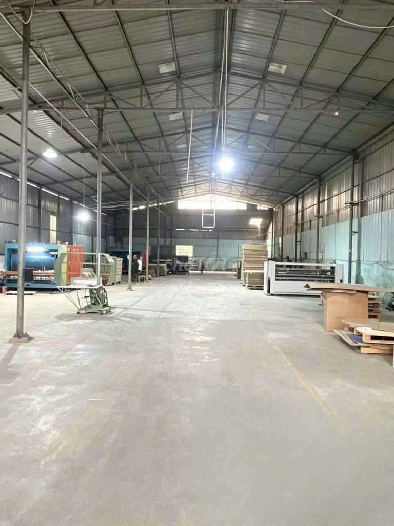 Xưởng Đông Hoà Dĩ An 850m²/36tr sẵn văn phòng ,điện hạ bình