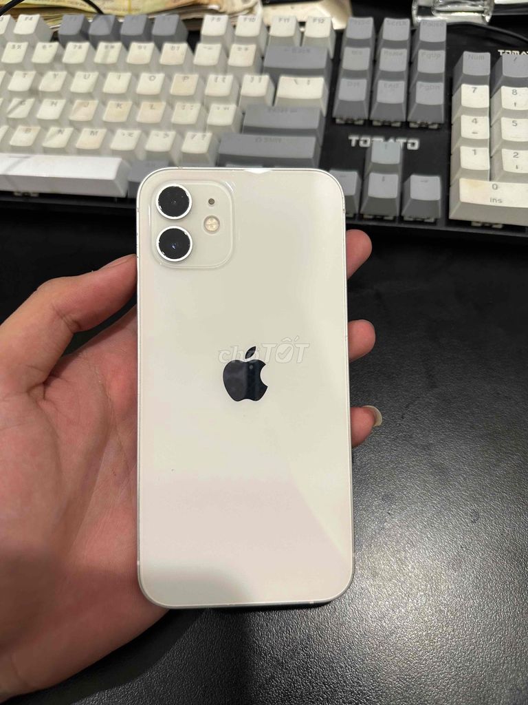 iPhone 12 128GB Trắng. Mua bán Điện thoại tại Thành phố Thủ Đức Tp Hồ Chí Minh được đăng bởi Hoang Chau hình 1
