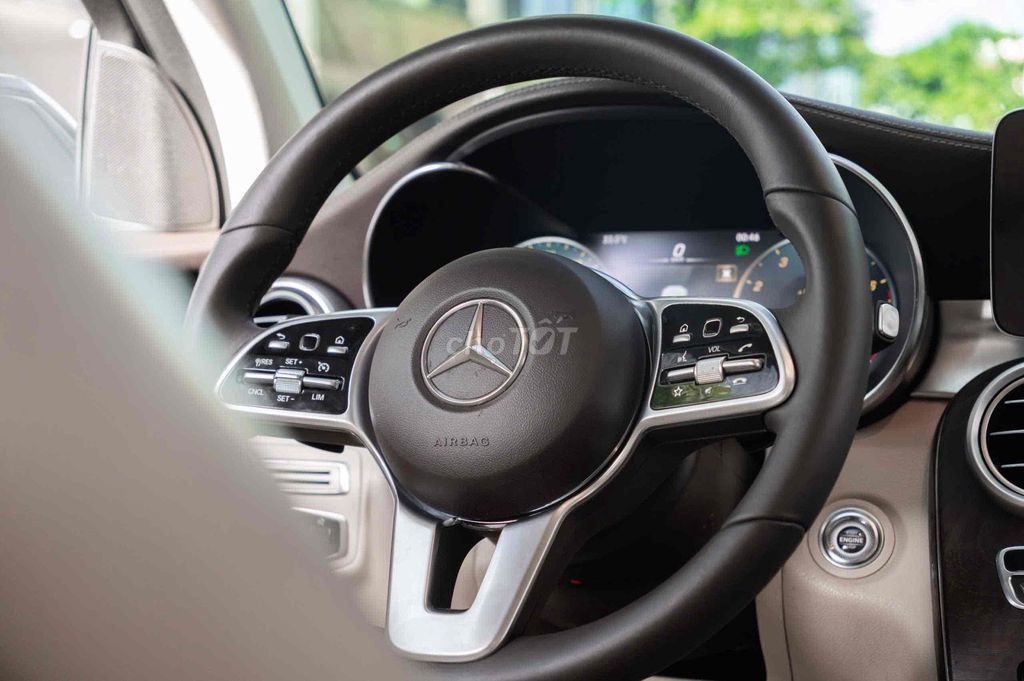 Mercedes Benz GLC 2020 200 4Matic - 56000 km. Mua bán Ô tô tại Quận 10 Tp Hồ Chí Minh được đăng bởi Thái LA Auto hình 8