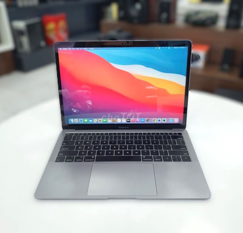 Apple MacBook Air 2019 i5/16GB/256GB. Mua bán Laptop tại Quận Hải Châu Đà Nẵng được đăng bởi TTCenter 484 NÚI THÀNH hình 1