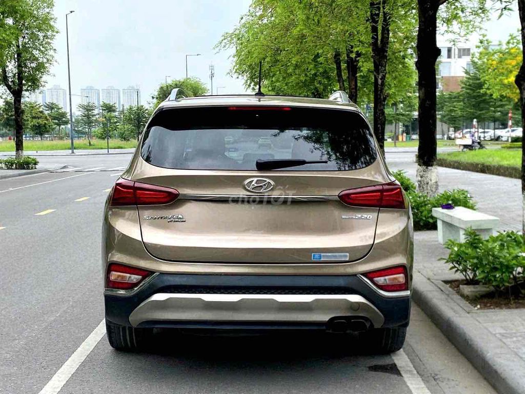 Hyundai Santa Fe 2019 Premium 2.2L HTRAC - 70000 k. Mua bán Ô tô tại Quận Thanh Xuân Hà Nội được đăng bởi Cường trần hình 7