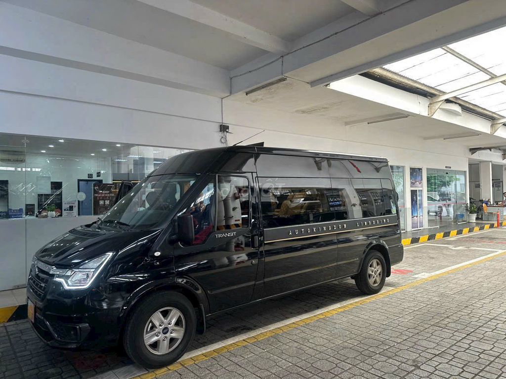 Ford Transit 2022 Limousine - 30000 km. Mua bán Ô tô tại Quận Cẩm Lệ Đà Nẵng được đăng bởi Nguyễn Trường Sơn hình 1