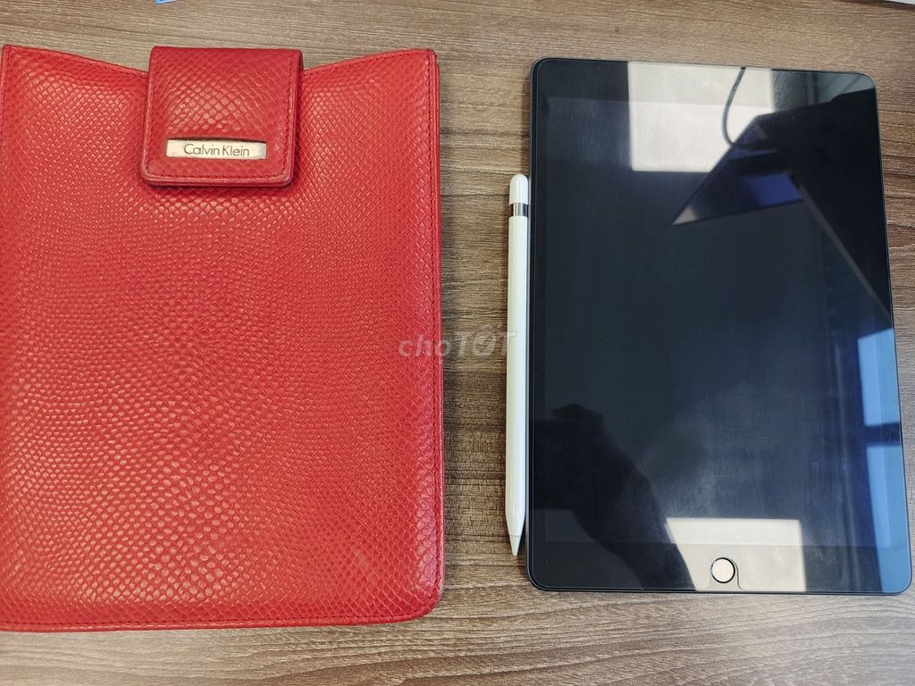 Apple iPad Gen 9 64GB Đen kèm Apple Pencil 1. Mua bán Máy tính bảng tại Quận 1 Tp Hồ Chí Minh được đăng bởi Hội Đồ Điện Tử hình 1