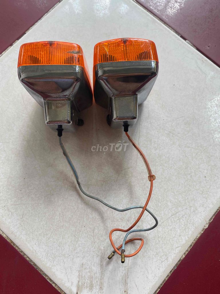 Đèn xi nhan Honda Cub 82 đã sử dụng. Mua bán Phụ tùng xe tại Quận Ninh Kiều Cần Thơ được đăng bởi Nguyễn lưu y hình 6