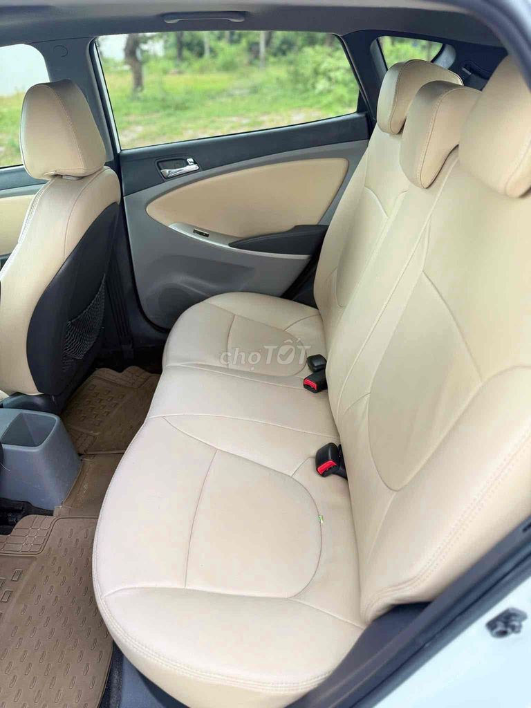 Hyundai Accent 2014 1.4 AT Hatchback - 5 km. Mua bán Ô tô tại Quận Liên Chiểu Đà Nẵng được đăng bởi phương bùi  hình 7