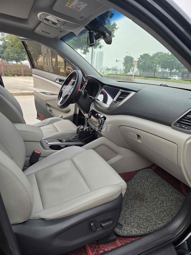 Hyundai Tucson 2015. Mua bán Ô tô tại Quận Cầu Giấy Hà Nội được đăng bởi Đức Lợi Auto hình 11