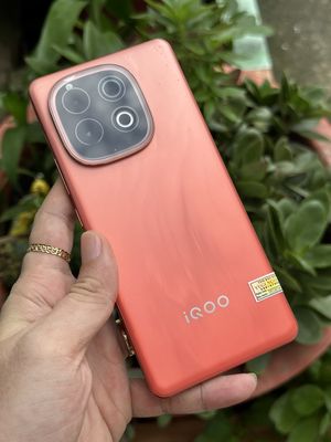 iQOO Z10 Turbo Pro Cam 12GB/256GB Pin 7000