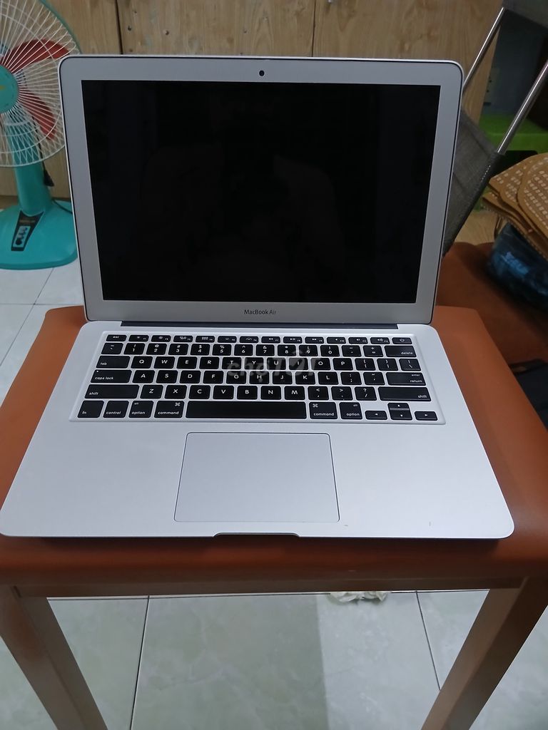 Apple MacBook Air 2017 Bạc. Mua bán Laptop tại Huyện Bình Chánh Tp Hồ Chí Minh được đăng bởi Nguyễn văn phúc hình 1