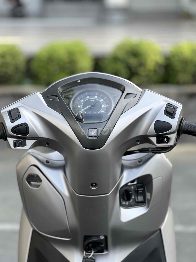 LEAD 2020 SMK ZIN UP FUL 4VAL  CHÍNH CHỦ CÓ GÓP. Mua bán Xe máy tại Thành phố Thủ Đức Tp Hồ Chí Minh được đăng bởi Hiếu  hình 7