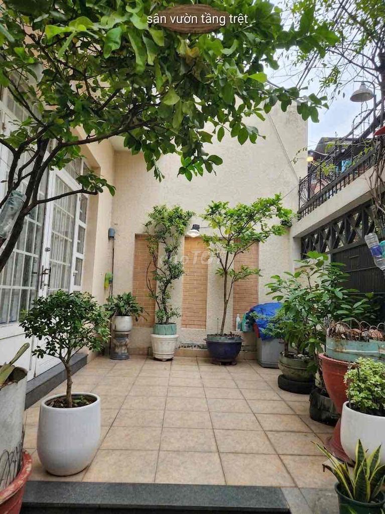 Cho thuê villa góc 2MT HXH Cư Xá Nguyễn Trung Trực  P Hoà Hưng Q10. - ảnh 4