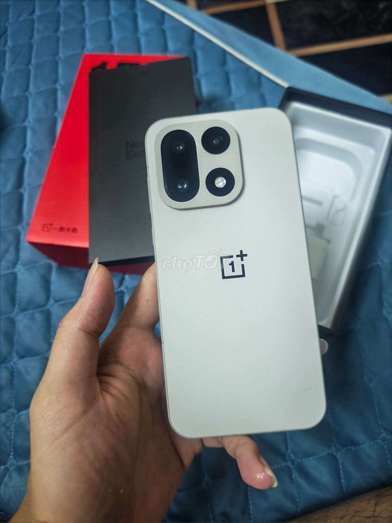OnePlus 15 16/256GB Vàng cát. Mua bán Điện thoại tại Quận Dương Kinh Hải Phòng được đăng bởi Lương Văn Cần hình 1