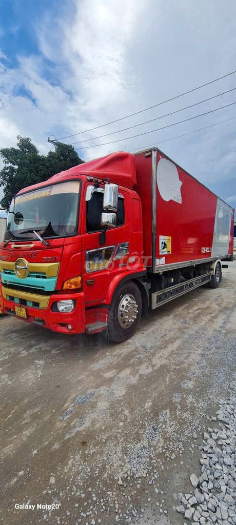 Xe tải HINO 500 2018 Màu đỏ thùng dài 8m7. Mua bán Xe tải, xe ben tại Huyện Đức Hòa Long An được đăng bởi Huy Quang hình 1