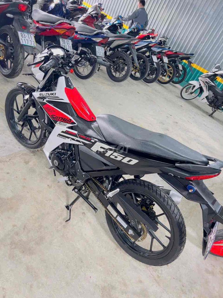 Suzuki Satria F150 Trắng Đỏ Đen. Mua bán Xe máy tại Thị xã Bến Cát Bình Dương được đăng bởi xe máy trả góp tín nghĩa  hình 7