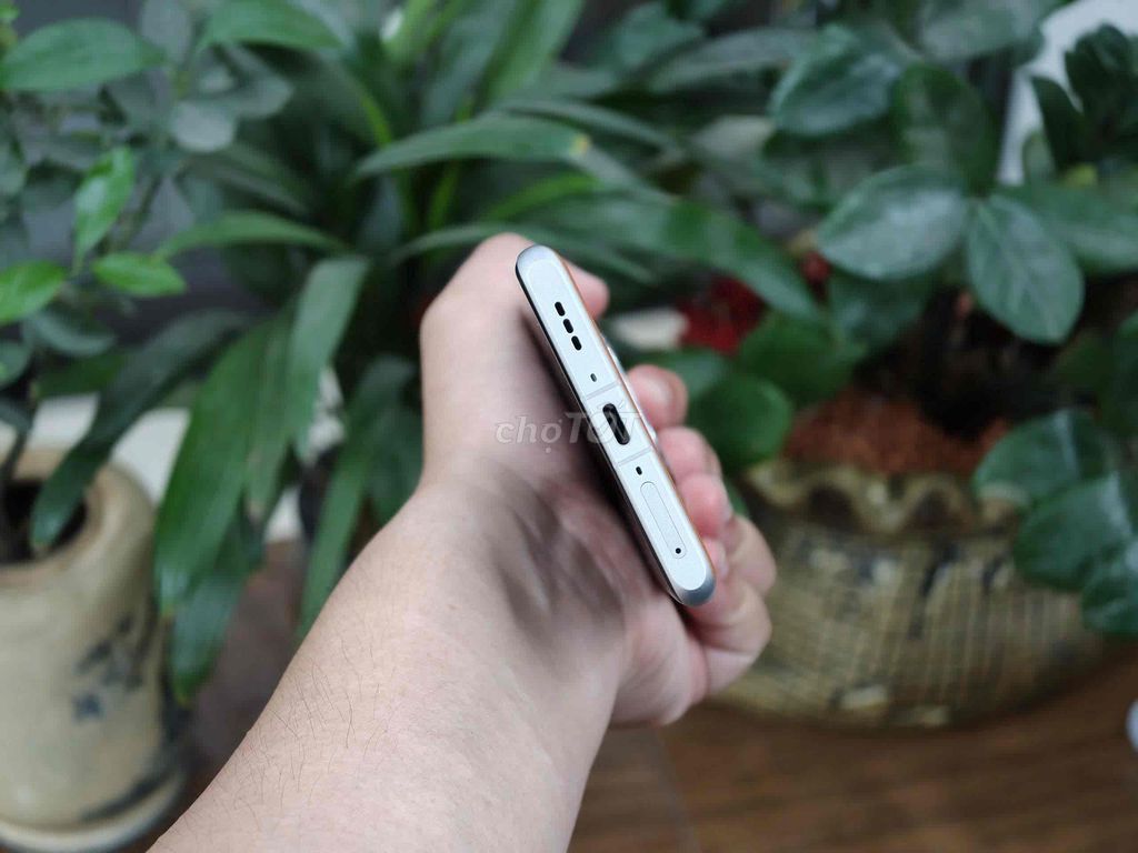 Oppo find x7 ultra 16GB/512GB xách tay giao lưu. Mua bán Điện thoại tại Quận Hoàng Mai Hà Nội được đăng bởi trần khương androi hình 1