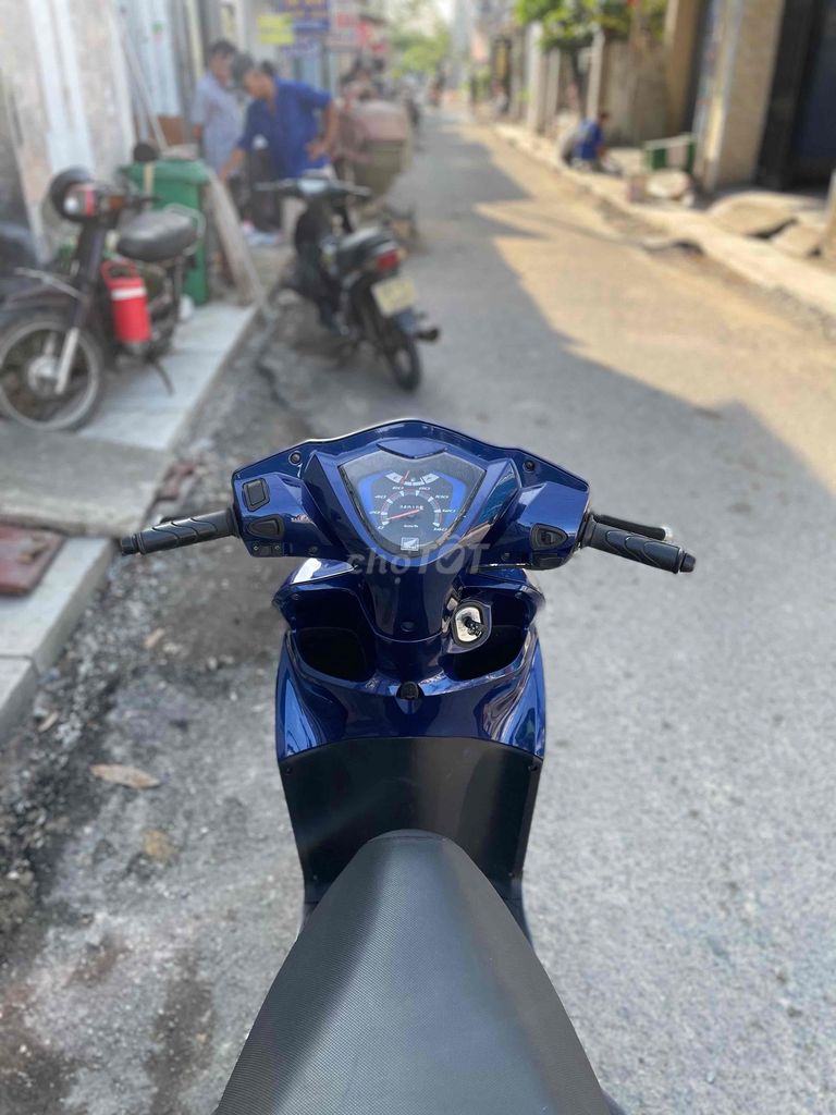 vision 2014 bs 60 -9 nút - ga nhẹ mượt. Mua bán Xe máy tại Thành phố Biên Hòa Đồng Nai được đăng bởi phát huy hình 5