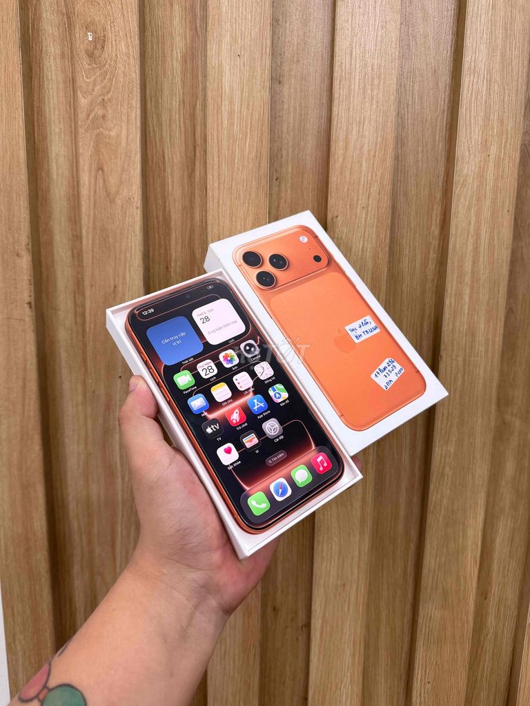iPhone 17 Pro Max 256GB Cam Full Box. Mua bán Điện thoại tại Quận Đống Đa Hà Nội được đăng bởi  HT Mobie Trả góp nợ xáu bao duyệt hình 1