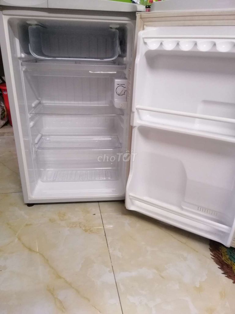 Bán tủ lạnh 90L xài bình thường ạ