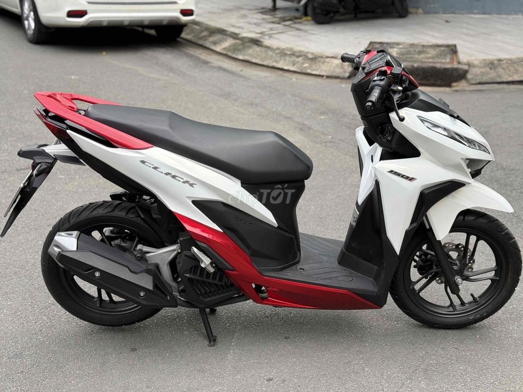 Honda Vario 150i 2022 Trắng Đỏ Đen 113 km. Mua bán Xe máy tại Quận Bình Tân Tp Hồ Chí Minh được đăng bởi Thành Mazda  hình 8