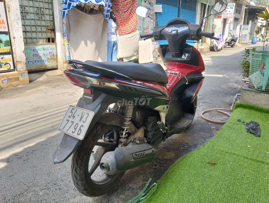 Bán xe Honda Airblade chính chủ. Mua bán Xe máy tại Thành phố Dĩ An Bình Dương được đăng bởi câm đô kim ngoc QL1A  hình 2