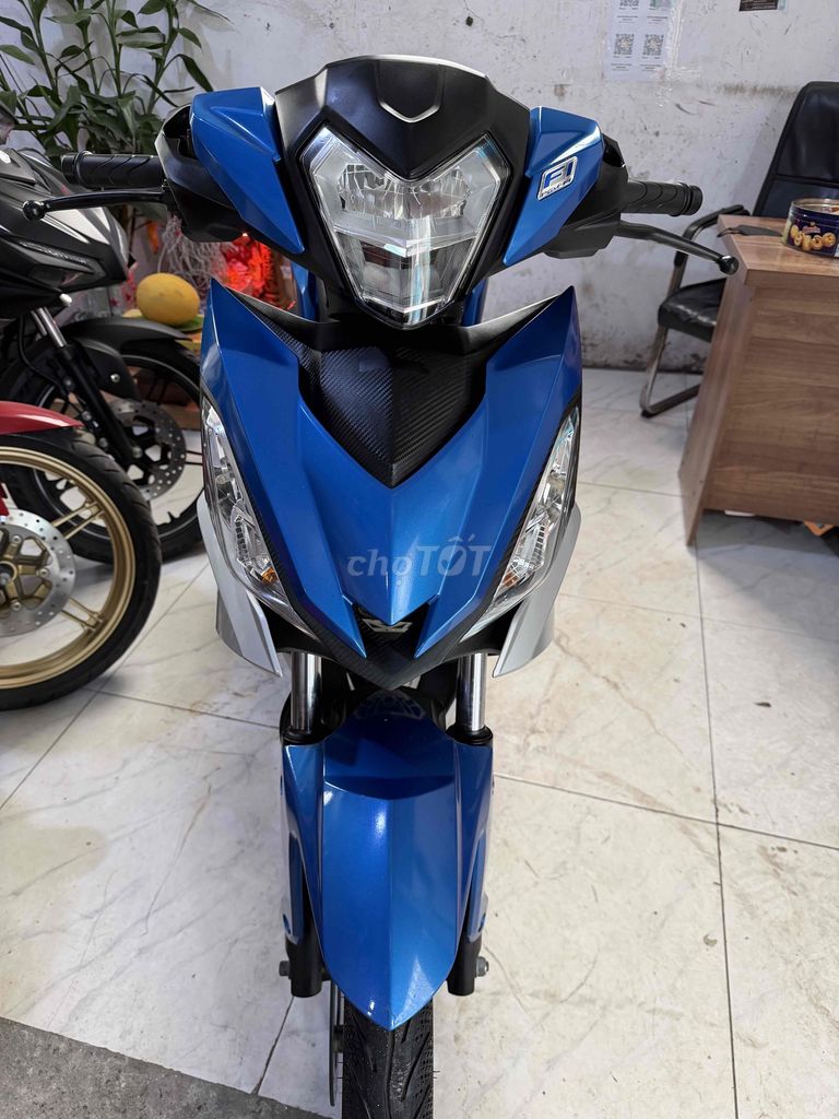 Honda Winner синий-белый—2019 в оригинале