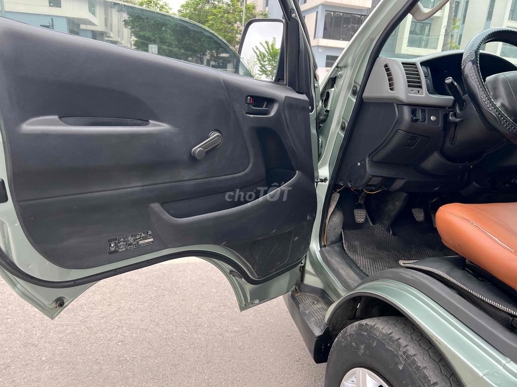 Toyota Hiace 2011. Mua bán Ô tô tại Quận Hà Đông Hà Nội được đăng bởi bon hình 7