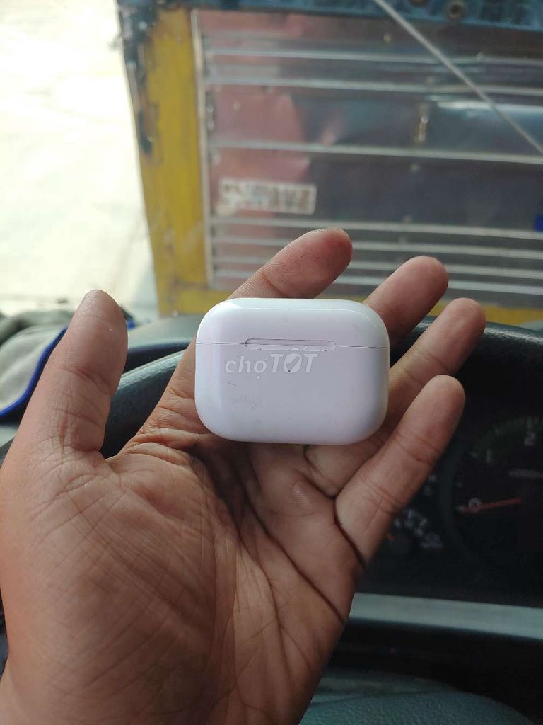 Apple AirPods Pro Trắng Chống ồn. Mua bán Tivi, Âm thanh tại Thành phố Thuận An Bình Dương được đăng bởi C36 Store  hình 1