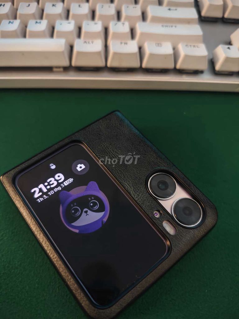 Oppo Find N2 Flip Đen. Mua bán Điện thoại tại Quận Bình Thuỷ Cần Thơ được đăng bởi Quang Vinh hình 1