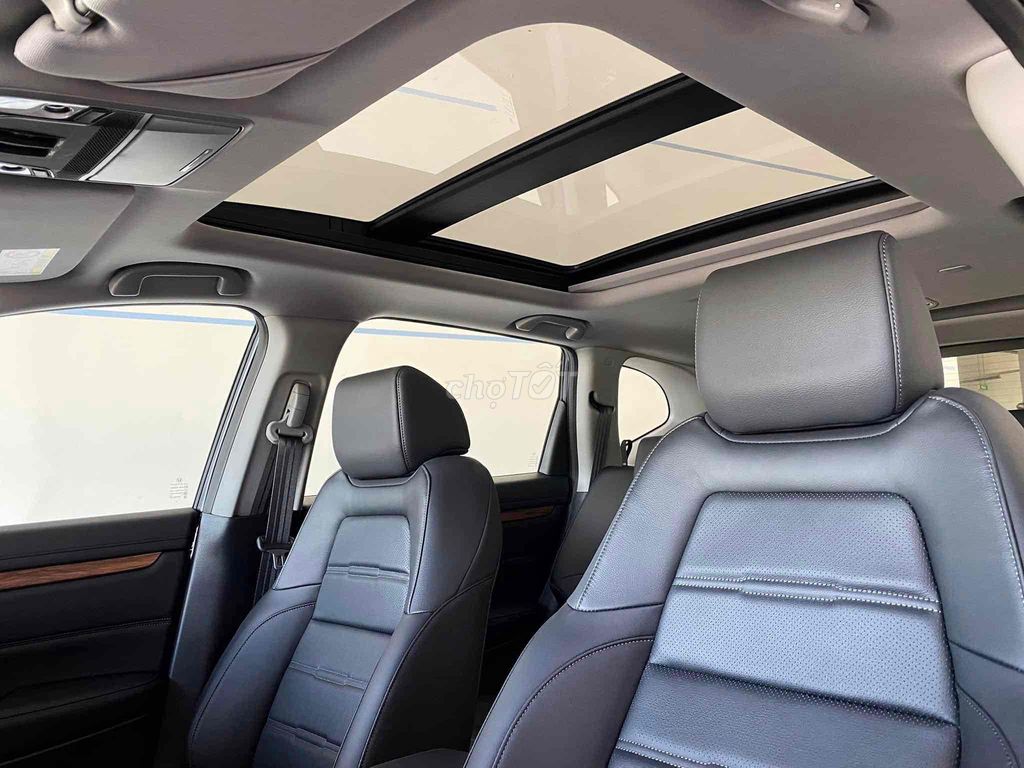 Honda CR V 2023 L - 6700 km. Mua bán Ô tô tại Quận 10 Tp Hồ Chí Minh được đăng bởi A Dat hình 5
