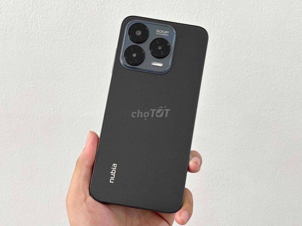 Nubia V70 Design Đen 8GB/128GB Nguyên Zin Đẹp 99 %. Mua bán Điện thoại tại Quận Ninh Kiều Cần Thơ được đăng bởi Cầm đồ Nhanh hình 1