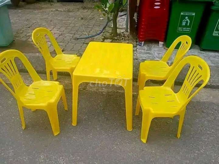 Bàn ghế nhựa. Mua bán Bàn ghế tại Quận Hải Châu Đà Nẵng được đăng bởi UY TÍN hình 1