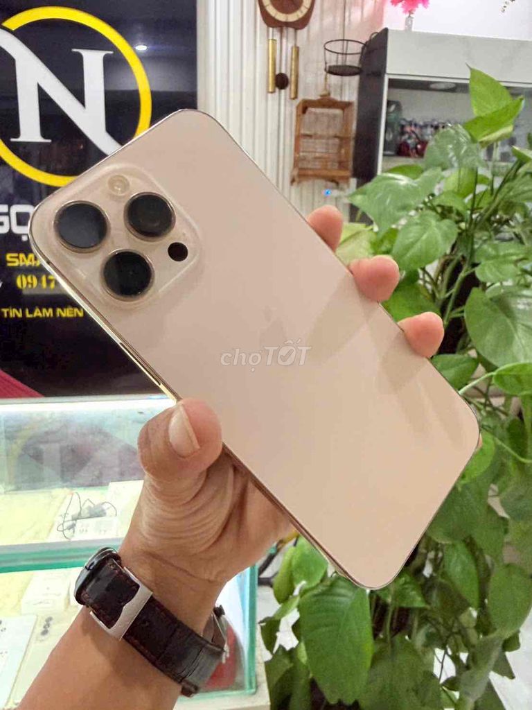 iphone 16 Pro Max 256G Sa mạc Việt Nam! Zin áp đẹp. Mua bán Điện thoại tại Thành phố Biên Hòa Đồng Nai được đăng bởi Oanh Hoang hình 1