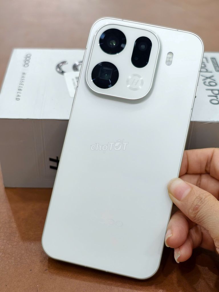 Oppo Find X9 Pro 12-256gb Trắng Fullbox đẹp 99%. Mua bán Điện thoại tại Quận Đống Đa Hà Nội được đăng bởi Hn Store hình 1
