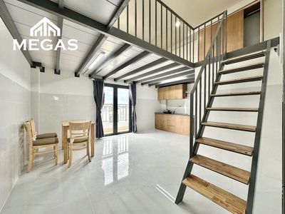 Cho thuê phòng gác, S= 30m2, ngay đường Lê Văn Việt, ngã tư Thủ Đức
