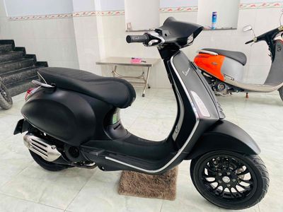 Piaggio Vespa Sprint 125 iGet ABS Đen
