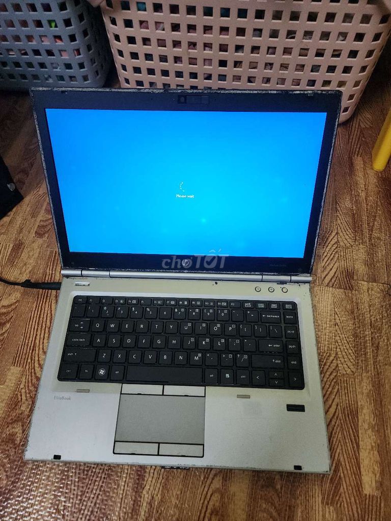 HP Intel Core i5 4GB Bạc. Mua bán Laptop tại Quận Hà Đông Hà Nội được đăng bởi Chiến hình 1