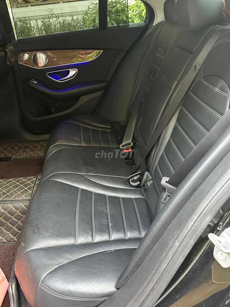 Mercedes C250 Exclusive 2018 màu đen siêu đẹp. Mua bán Ô tô tại Quận Cầu Giấy Hà Nội được đăng bởi Cao Quý hình 20