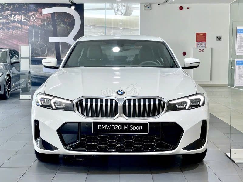 BMW 320i M Sport 2024_ Xe Mới